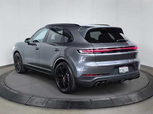 2025 Porsche Cayenne Cayenne
