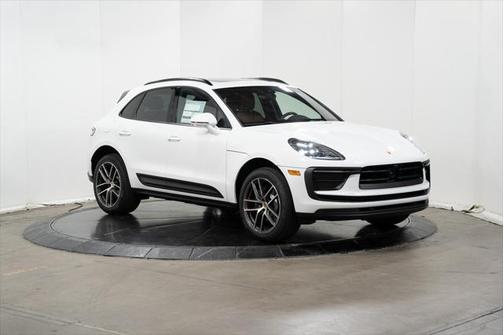 2024 Porsche Macan Base