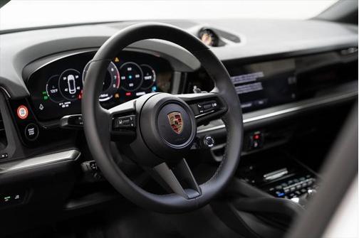2024 Porsche Cayenne