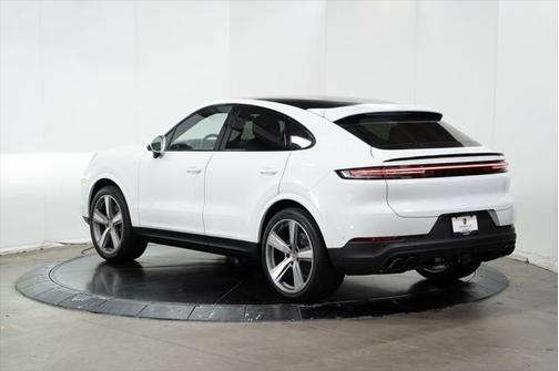 2024 Porsche Cayenne