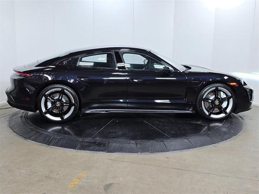2023 Porsche Taycan GTS