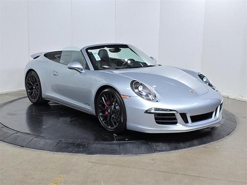 2015 Porsche 911 Carrera GTS