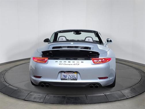2015 Porsche 911 Carrera GTS