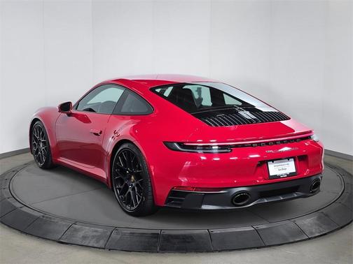2024 Porsche 911 Carrera GTS