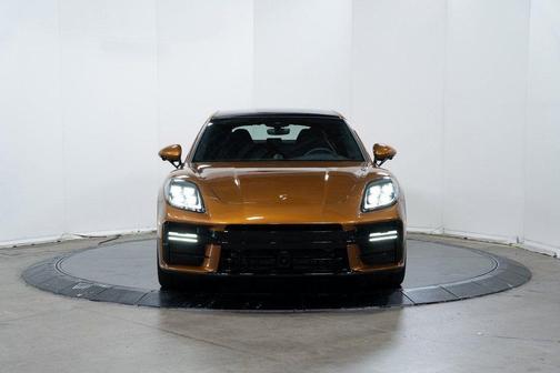2024 Porsche Panamera 