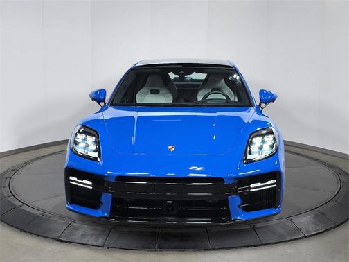 2025 Porsche Panamera GTS