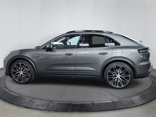 2024 Porsche Macan 4