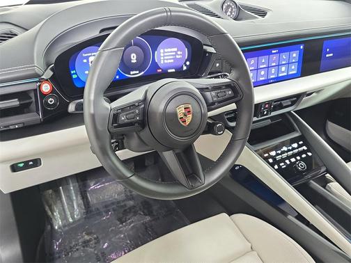 2024 Porsche Macan 4