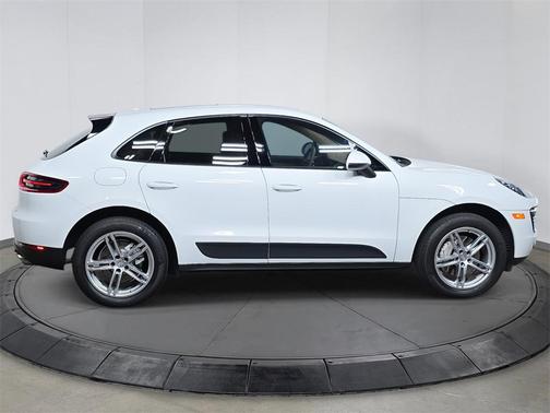 2015 Porsche Macan S
