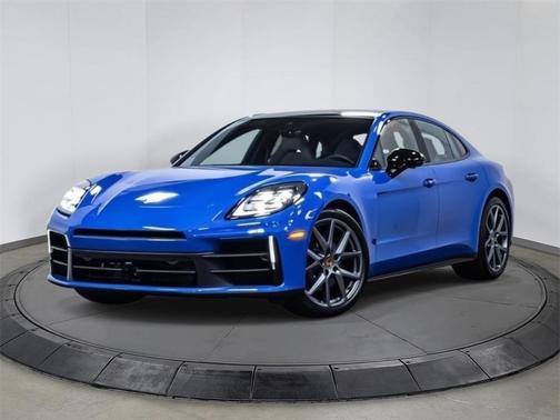 2025 Porsche Panamera 