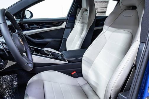 2025 Porsche Panamera 