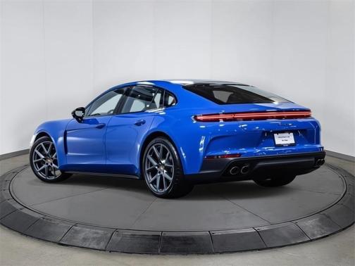2025 Porsche Panamera 