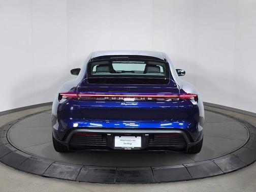 Gentian Blue Metallic 2023 Porsche Taycan