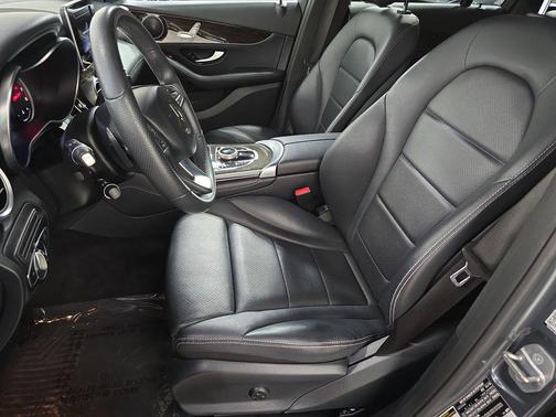 Selenite Grey Metallic 2018 Mercedes-Benz GLC 300 Base