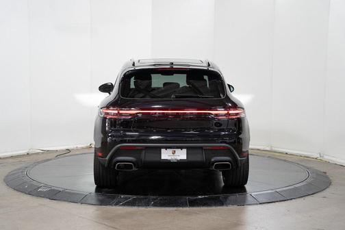 2024 Porsche Macan
