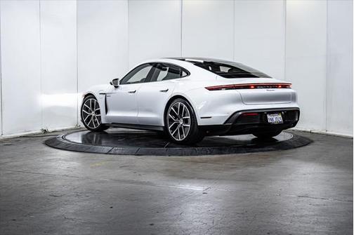 2025 Porsche Taycan