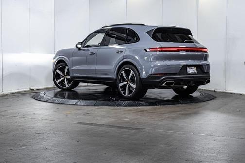 2025 Porsche Cayenne