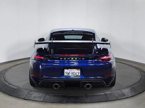 2025 Porsche 718 Cayman GT4 RS