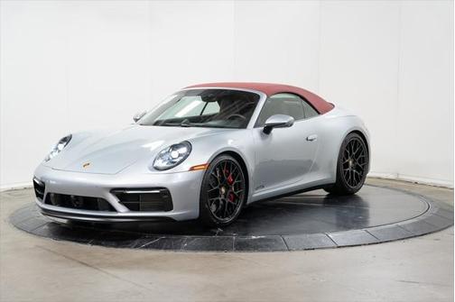2022 Porsche 911 Carrera 4 GTS
