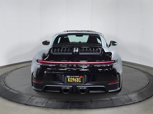 2025 Porsche 911 Targa 4 GTS