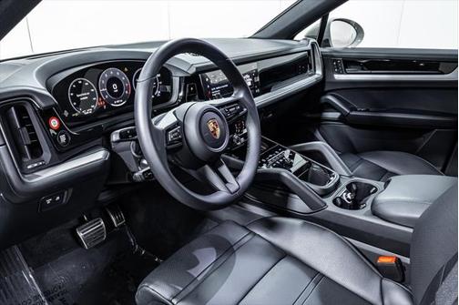 2025 Porsche Cayenne S