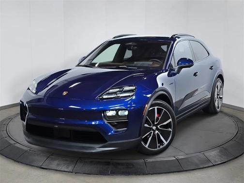 2025 Porsche Macan 4S