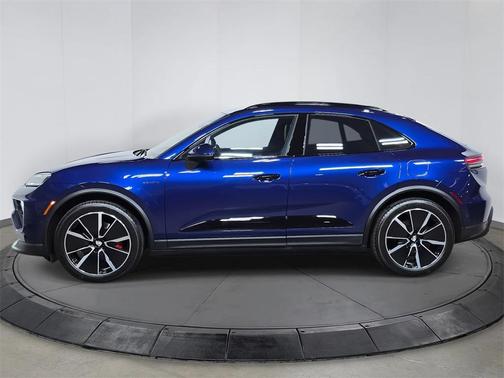2025 Porsche Macan 4S