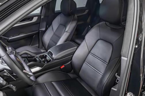 2024 Porsche Cayenne Turbo