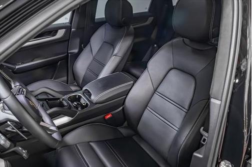 2024 Porsche Cayenne E-Hybrid S
