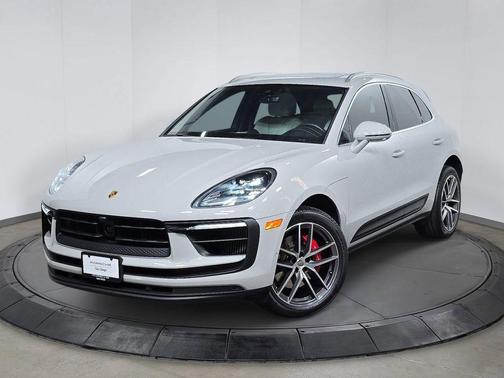 Chalk 2023 Porsche Macan Macan