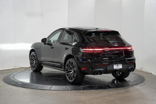2024 Porsche Macan 