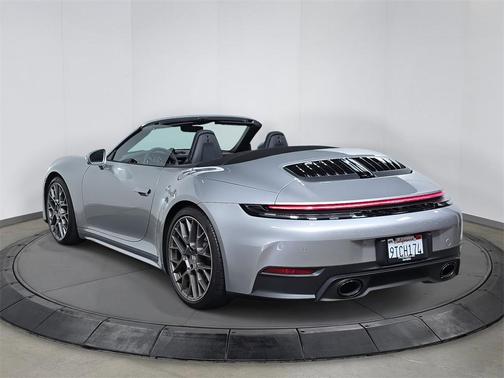2025 Porsche 911 Carrera