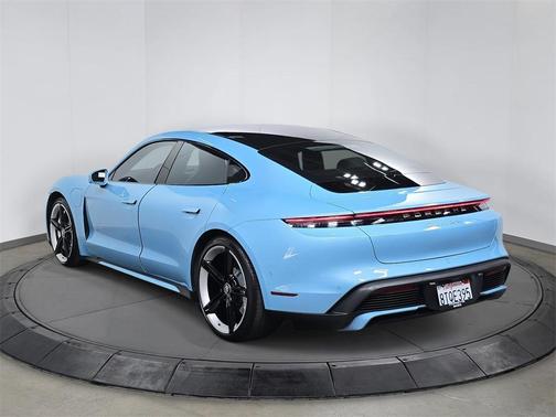 2020 Porsche Taycan Turbo