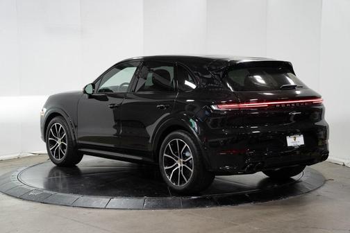 2024 Porsche Cayenne