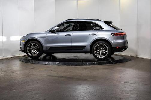 2021 Porsche Macan Base