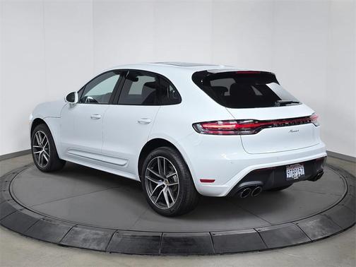 2025 Porsche Macan 