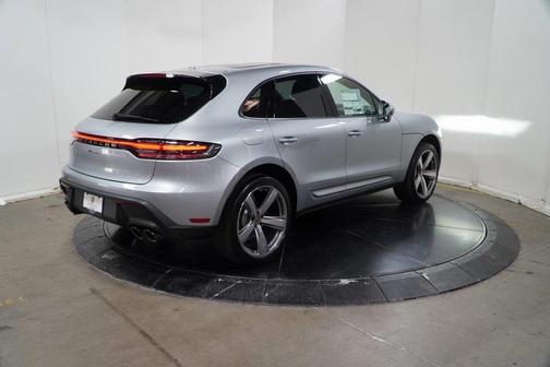 2024 Porsche Macan 