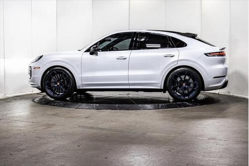 2024 Porsche Cayenne Turbo GT