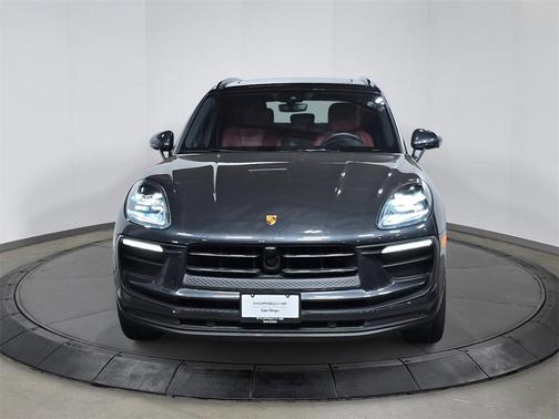2023 Porsche Macan 