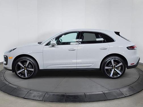 Chalk 2026 Porsche Macan Macan