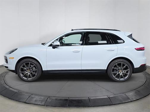 2023 Porsche Cayenne Platinum Edition