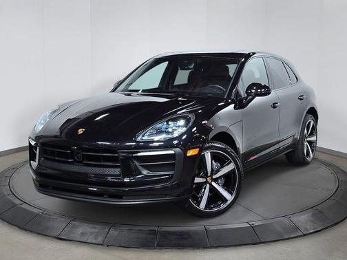 Jet Black Metallic 2025 Porsche Macan Macan
