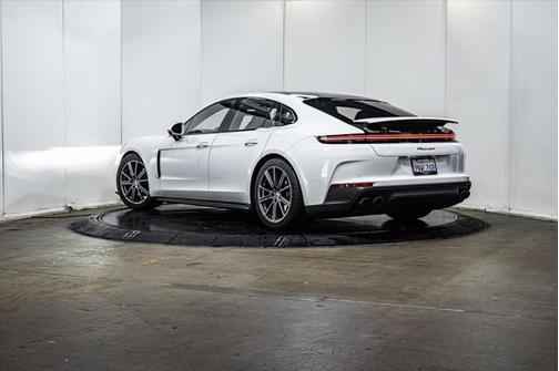 2024 Porsche Panamera