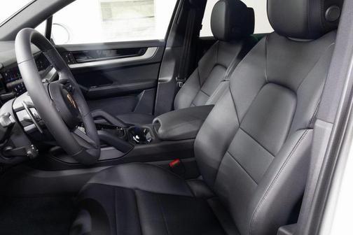 2025 Porsche Cayenne Cayenne
