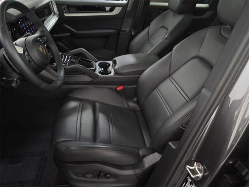 2025 Porsche Cayenne
