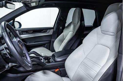 2025 Porsche Cayenne