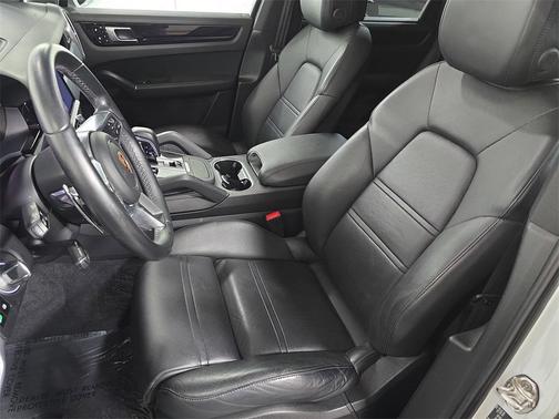 2019 Porsche Cayenne Cayenne