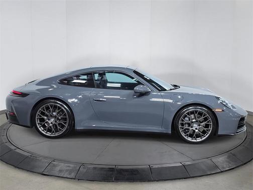 2025 Porsche 911 Carrera T