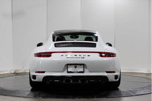 2017 Porsche 911 Carrera 4S