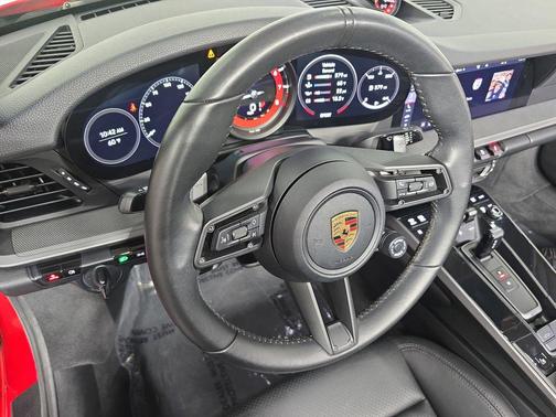 2020 Porsche 911 Carrera 4S Cabriolet